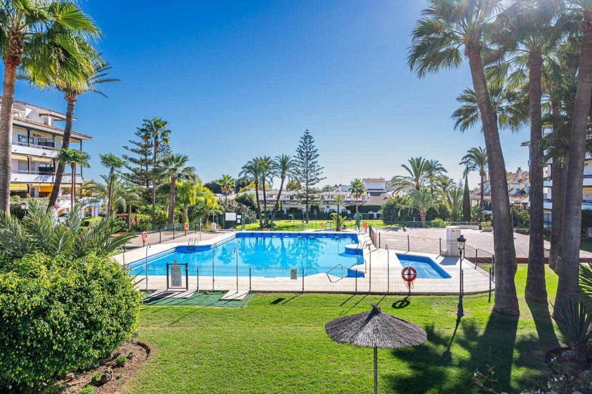 Golden Mile Getaway, Garden View, Pool & Comfort Marbella Exterior photo